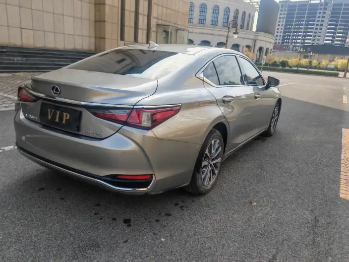 Lexus ES 2022 Model 200 Superior Edition – фото 7