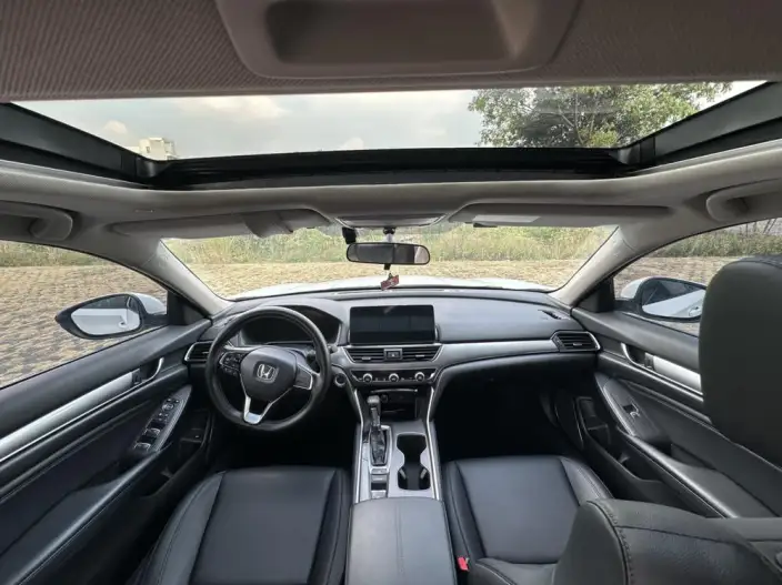 Honda Accord 2021 Model 260TURBO Luxury · Starry sky Limited edition – фото 6