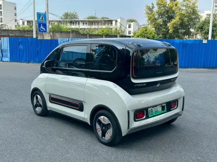 Baojun KiWi EV 2021 Model Designer Lithium Iron Phosphate