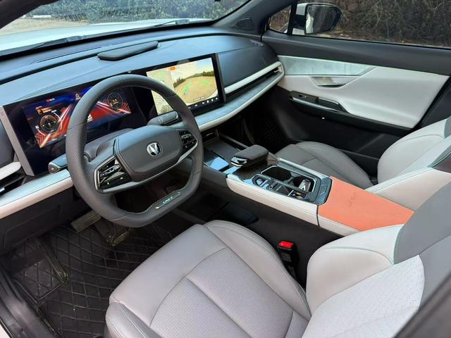 Changan UNI-T 2023 2nd Gen 1.5T Premium – фото 4