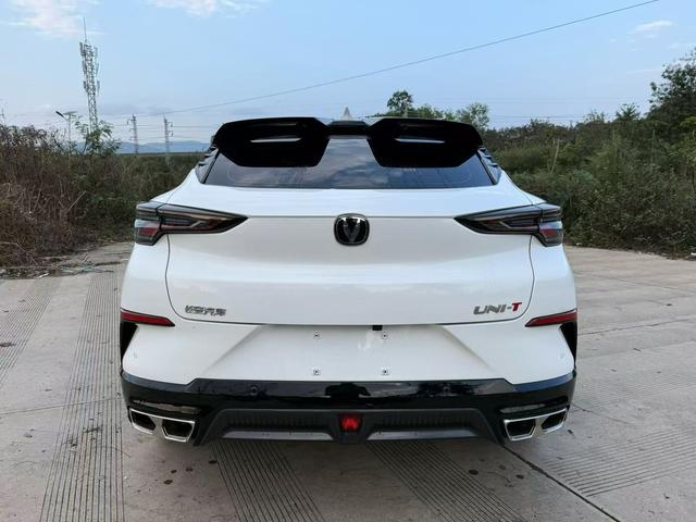 Changan UNI-T 2023 2nd Gen 1.5T Premium – фото 8