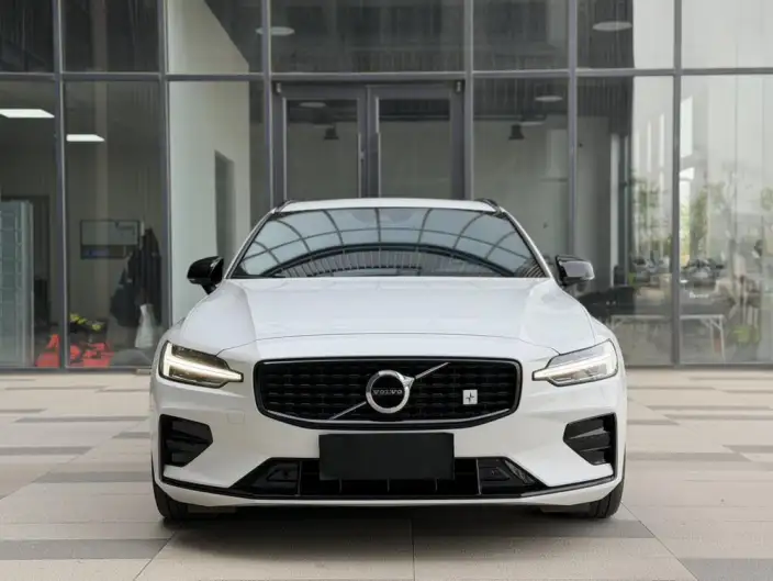 Volvo V60 2022 Model B5 Smart Range Sports Edition