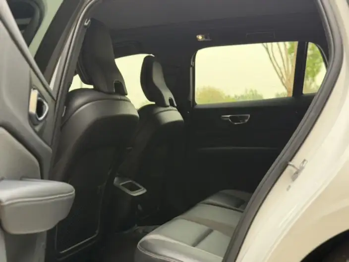 Volvo V60 2022 Model B5 Smart Range Sports Edition – фото 10