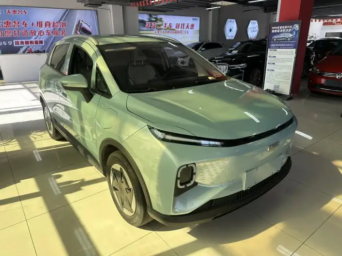 Geely Geometry E Firefly 2024 Model 301KM Xingguang – фото 3