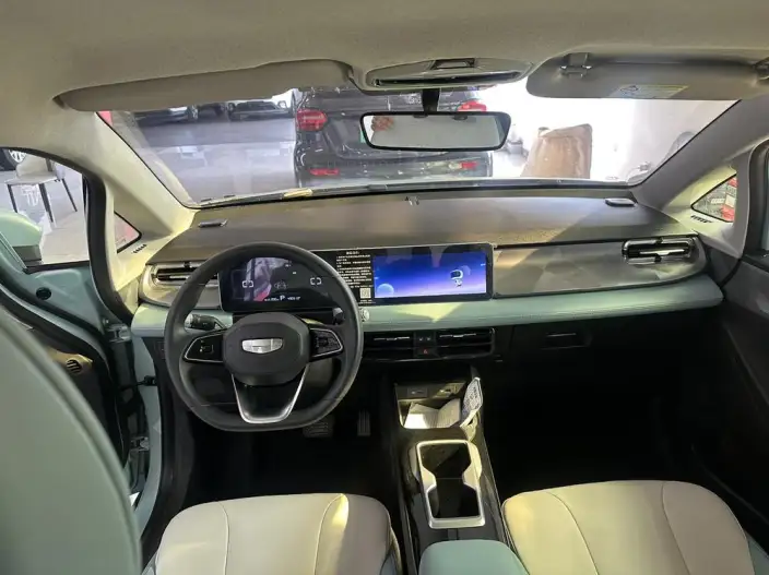 Geely Geometry E Firefly 2024 Model 301KM Xingguang – фото 10