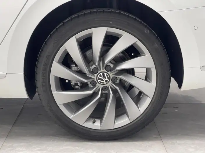 Volkswagen CC 2021 Model 380TSI Eye-catching version – фото 9