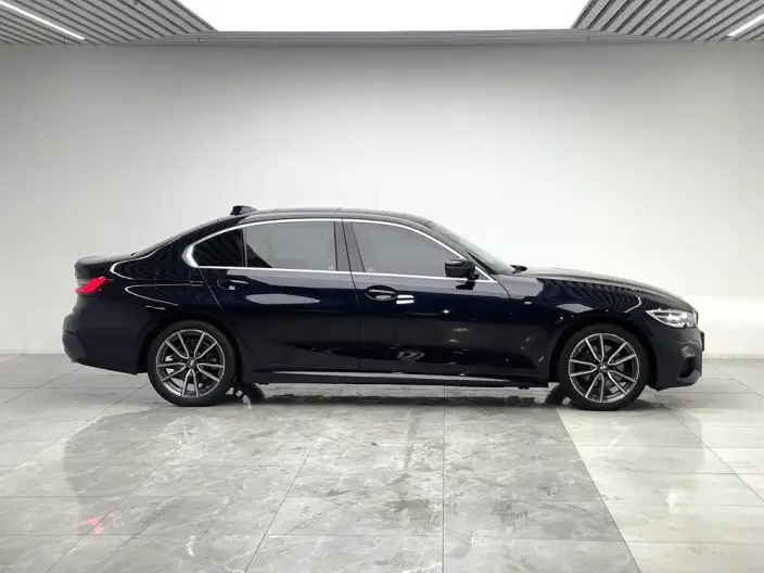 BMW 3 Series 2023 Model 325Li M Sports Set – фото 8