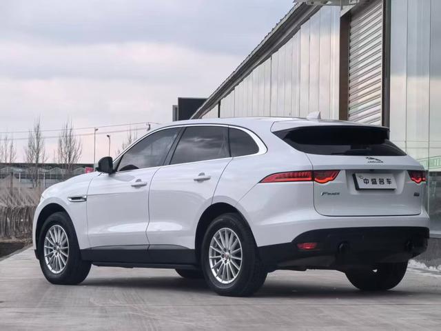 Jaguar F-PACE Модель 2019 года 2.0T 4WD Urban Exclusive Edition – фото 3