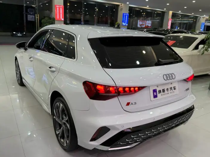 Audi A3 2025 Model Sportback 35 TFSI Continental Flying Spur Exclusive Model – фото 4
