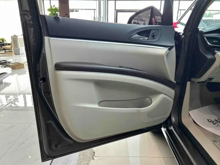 Buick GL8 2023 Model Business class 2.0T Comfort Model – фото 7