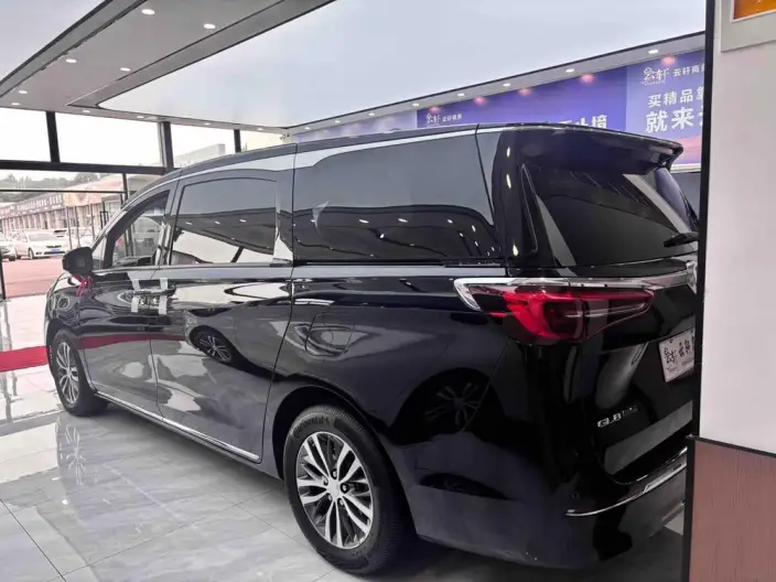Buick GL8 2023 Model ES Luzun 2.0T Comfort Model – фото 4