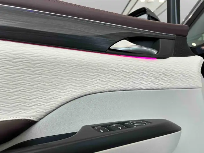 Buick GL8 2023 Model ES Luzun 2.0T Comfort Model – фото 10