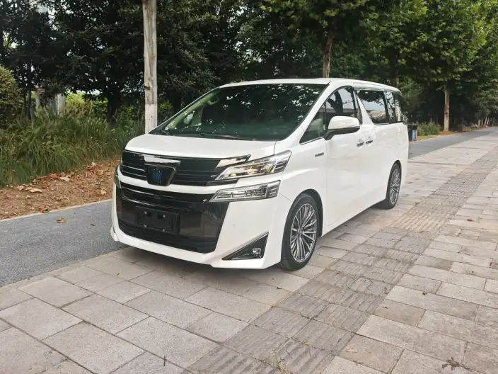 Vellfire 2021 Model Toyota Crown Hybrid 2.5L HV Premium Edition – фото 1