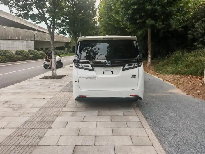 Vellfire 2021 Model Toyota Crown Hybrid 2.5L HV Premium Edition – фото 5
