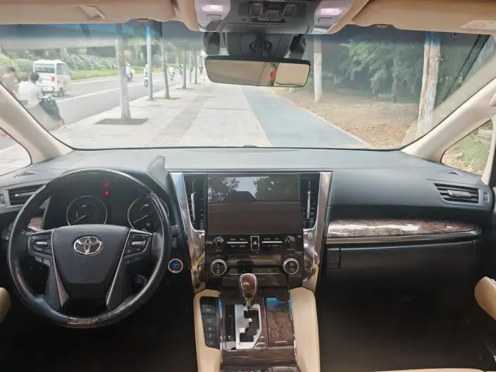 Vellfire 2021 Model Toyota Crown Hybrid 2.5L HV Premium Edition – фото 7