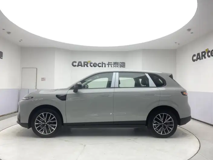 Leapmotor B10 2025 Model 510 Yuexiang Edition – фото 4