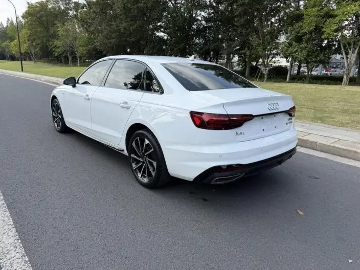 Audi A4 L 2023 Model 40 TFSI Luxury Dynamic Model – фото 4