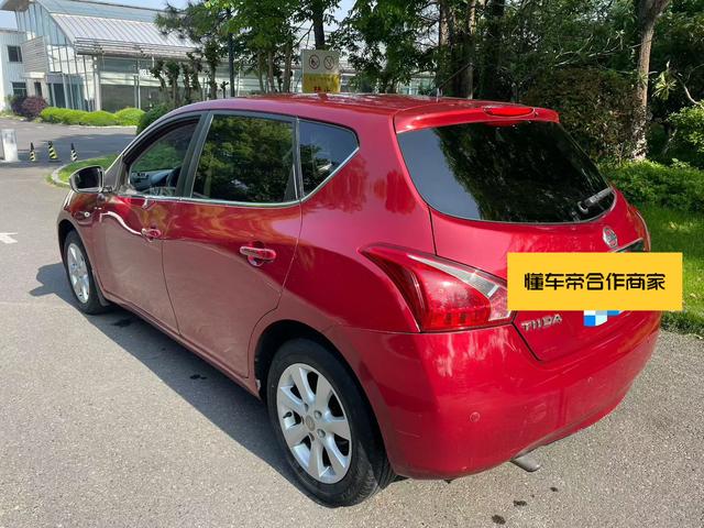 Nissan Tiida 2011 1.6L CVT Comfort – фото 5