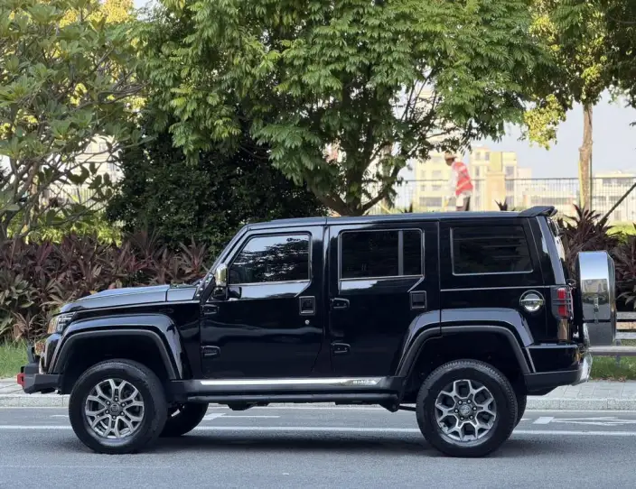 BAIC BJ40 2023 Model 2.0T Automatic 4WD City Hunter Edition Warrior Model