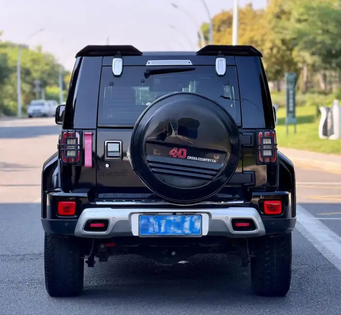 BAIC BJ40 2023 Model 2.0T Automatic 4WD City Hunter Edition Warrior Model – фото 6