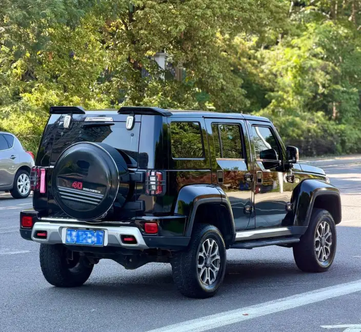 BAIC BJ40 2023 Model 2.0T Automatic 4WD City Hunter Edition Warrior Model – фото 7