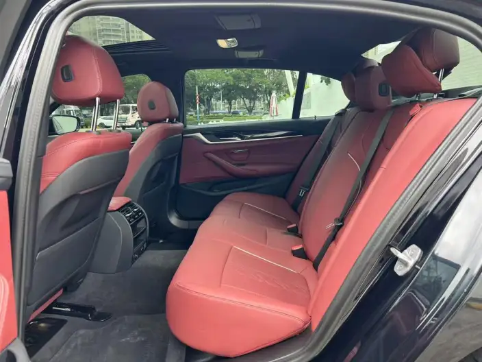 BMW 5 Series 2022 Model Facelift 525Li M Sports Set – фото 8