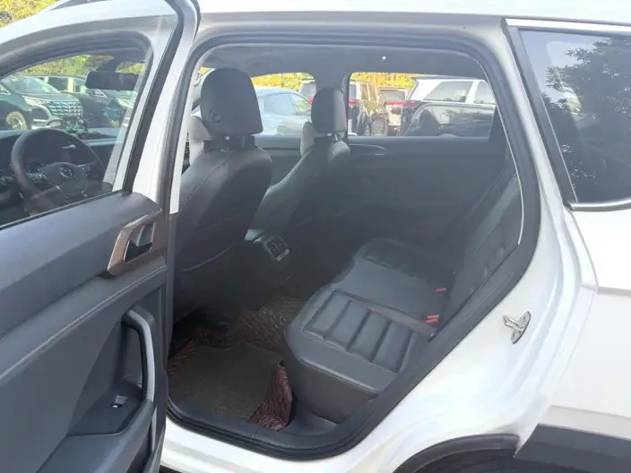 Volkswagen Tharu 2021 Model 280TSI 2WD Deluxe Edition PLUS – фото 8