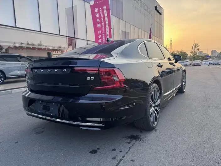 Volvo S90 2025 Model B5 Smart Range Deluxe Edition – фото 5