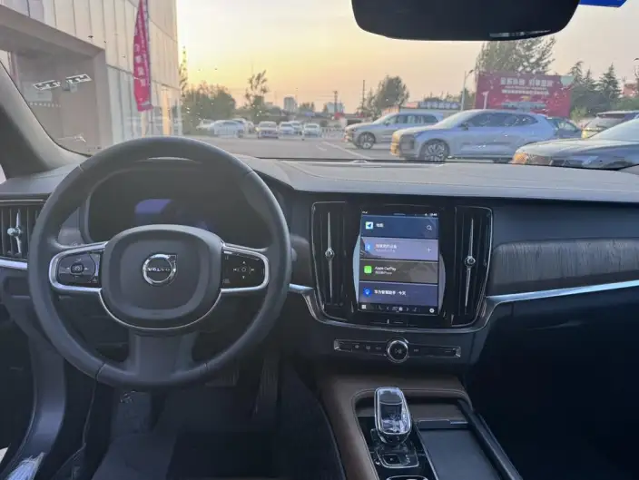 Volvo S90 2025 Model B5 Smart Range Deluxe Edition – фото 9
