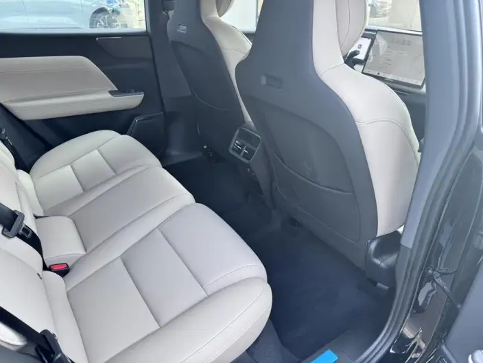 Volvo XC70 2026 Model 4WD Ultra-long Endurance Core – фото 8