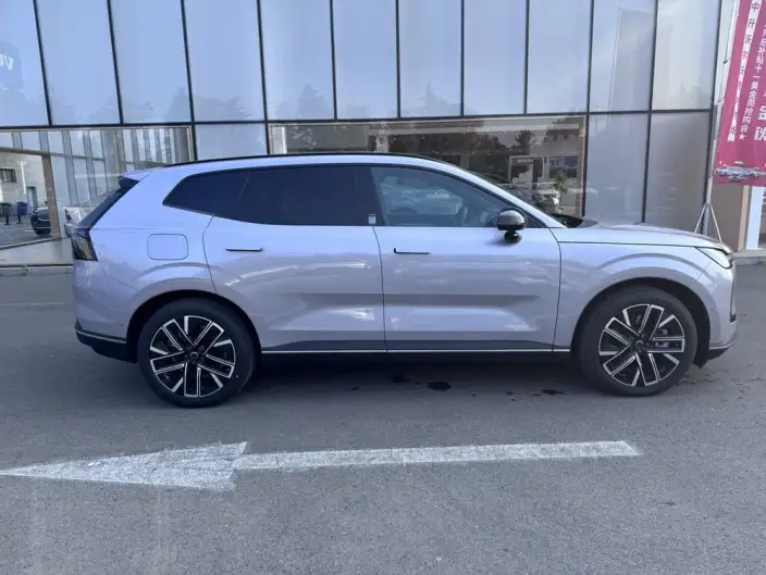 Volvo XC70 2026 Model 4WD Ultra-long Endurance Plus – фото 6