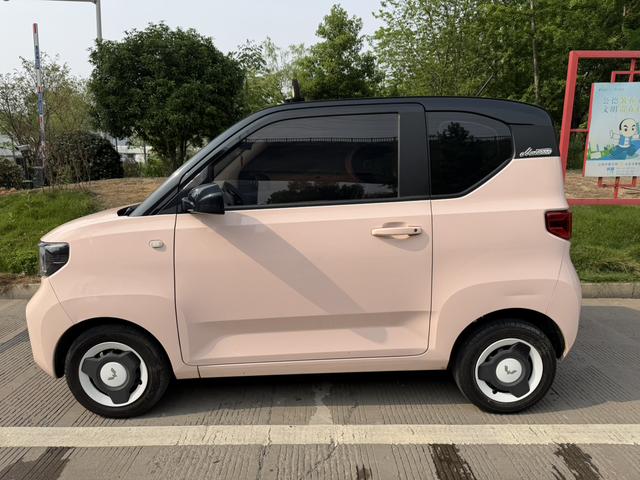Wuling Hongguang MINI EV 2022 Macaroon Per f ection Lithium Ternary – фото 3