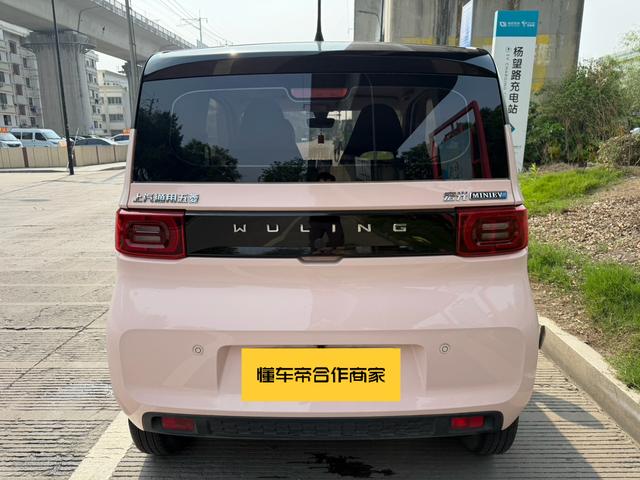 Wuling Hongguang MINI EV 2022 Macaroon Per f ection Lithium Ternary – фото 4