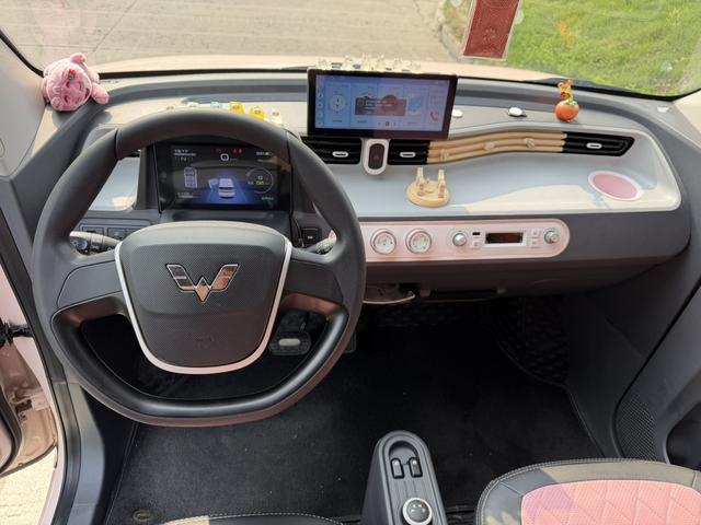Wuling Hongguang MINI EV 2022 Macaroon Per f ection Lithium Ternary – фото 10
