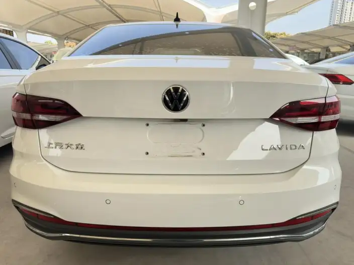 Volkswagen Lavida 2023 Model 1.5L Automatic Five million editions – фото 5