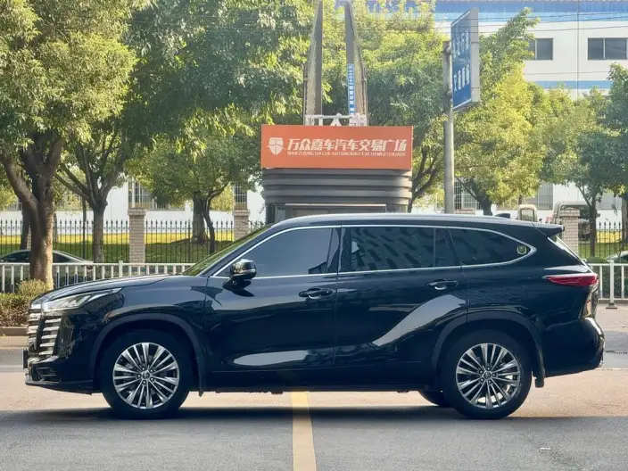 Toyota Highlander 2022 Model 380T 4WD Supreme Edition 7 seat – фото 4