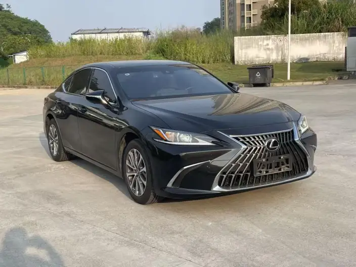 Lexus ES 2022 Model 200 Superior Edition – фото 3