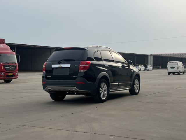Chevrolet Captiva 2015 2.4L AWD Flagship 7-Seater – фото 4