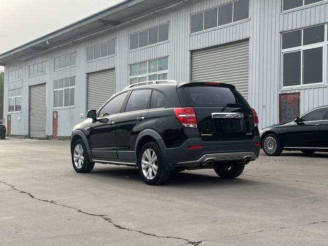 Chevrolet Captiva 2015 2.4L AWD Flagship 7-Seater – фото 6