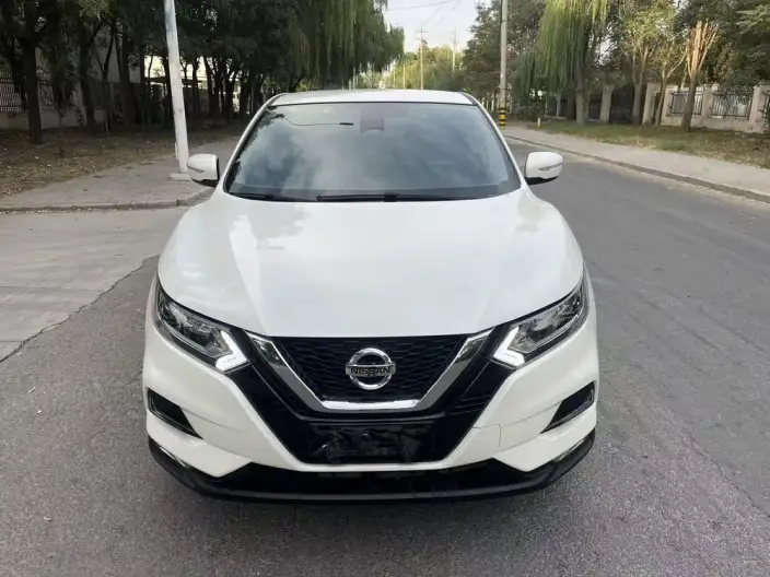 Nissan Qashqai 2021 Model 2.0L XV Smart Edition – фото 2