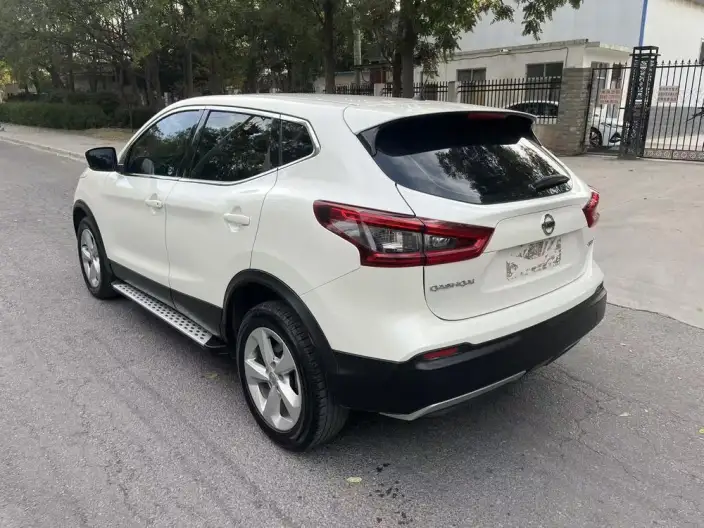 Nissan Qashqai 2021 Model 2.0L XV Smart Edition – фото 4