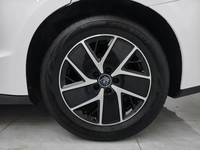 QinL DM 2025 Model Smart Driving Edition DM-i 120KM Leading Model – фото 9