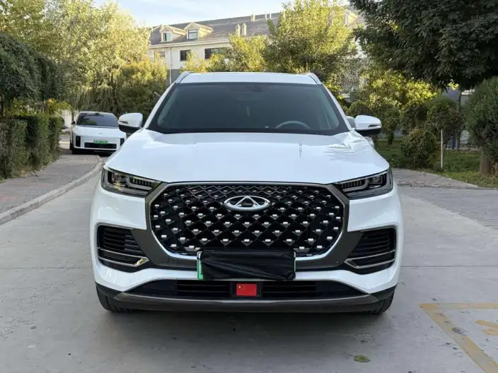 Tiggo 8 Plus Kinpeng e+ 2022 Model 1.5T Style e+ – фото 2