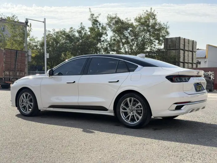 Ford Mondeo 2023 Model EcoBoost 180 Luxury Model