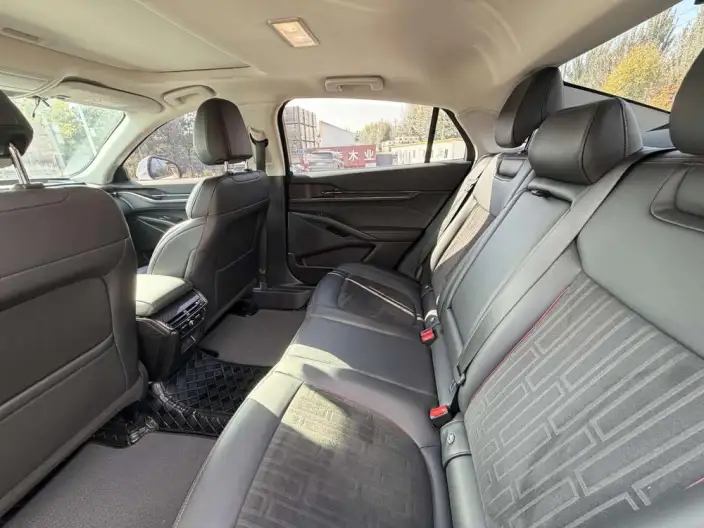 Ford Mondeo 2023 Model EcoBoost 180 Luxury Model – фото 9