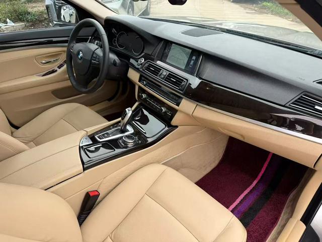 BMW 5 Series 2013 модификация 530Li Leading – фото 6