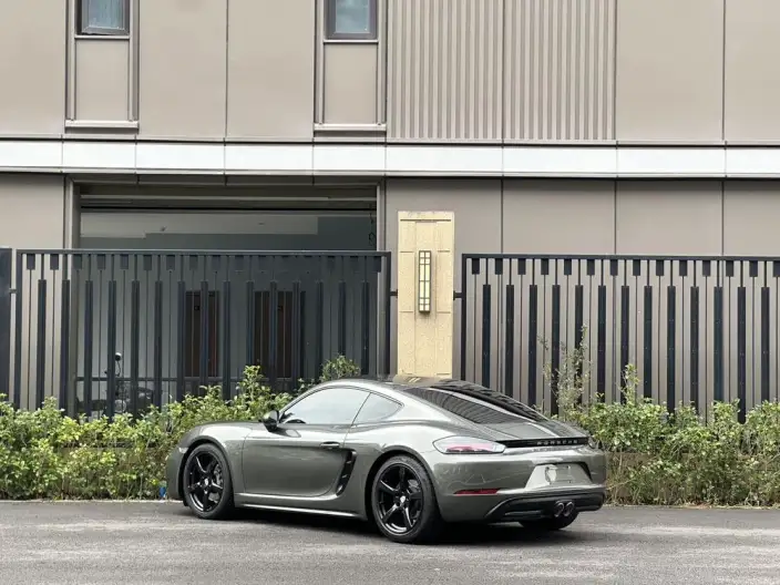 Porsche 718 2023 Model Cayman 2.0T – фото 3