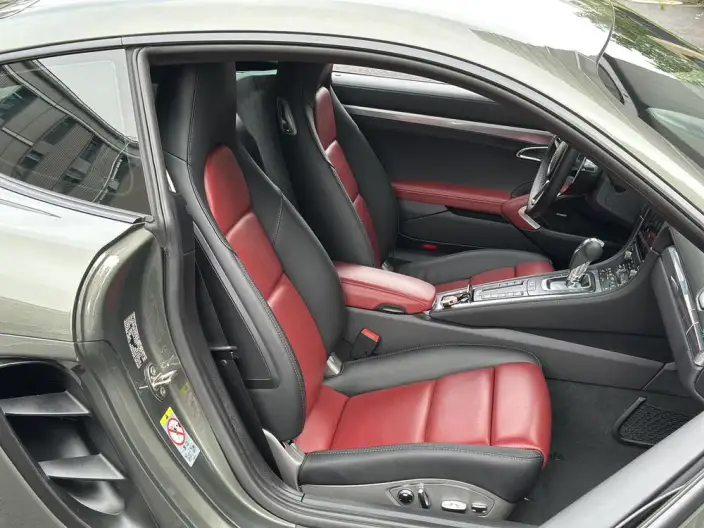 Porsche 718 2023 Model Cayman 2.0T – фото 8