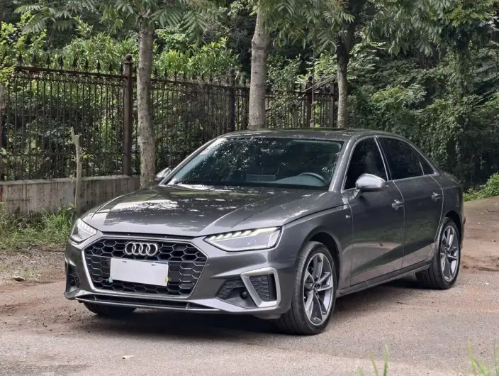 Audi A4 L 2020 Model 40 TFSI Luxury Dynamic Model – фото 1