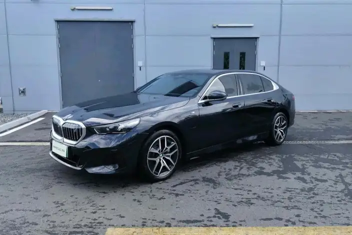 BMW i5 2025 Model eDrive35L M Sports Set – фото 1